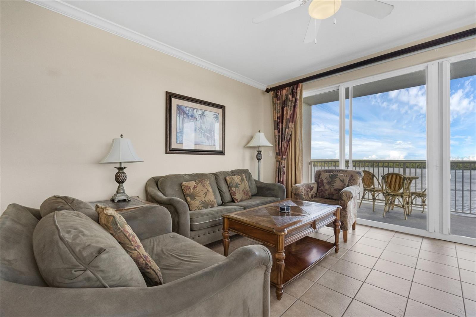 Image 4 of 42 For 13427 Blue Heron Beach Drive 807