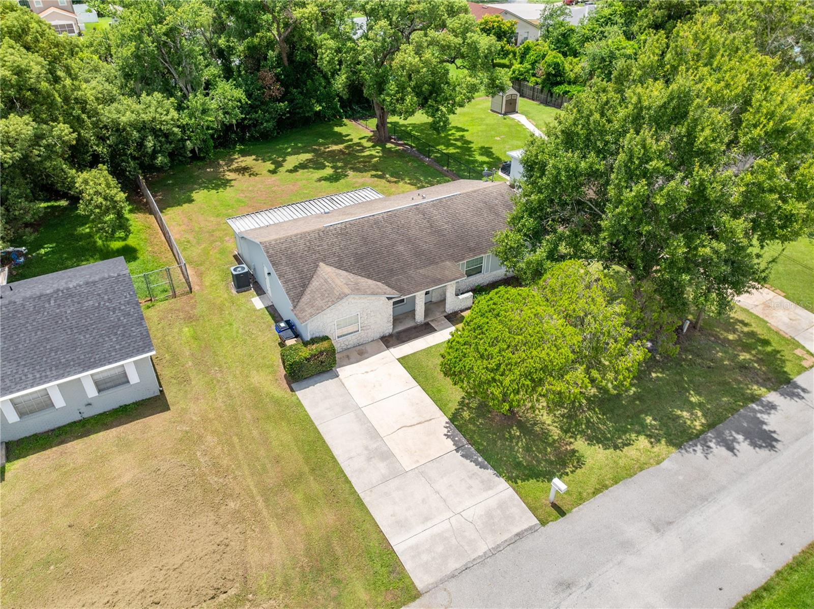 Image 39 of 41 For 1722 West Acres Drive