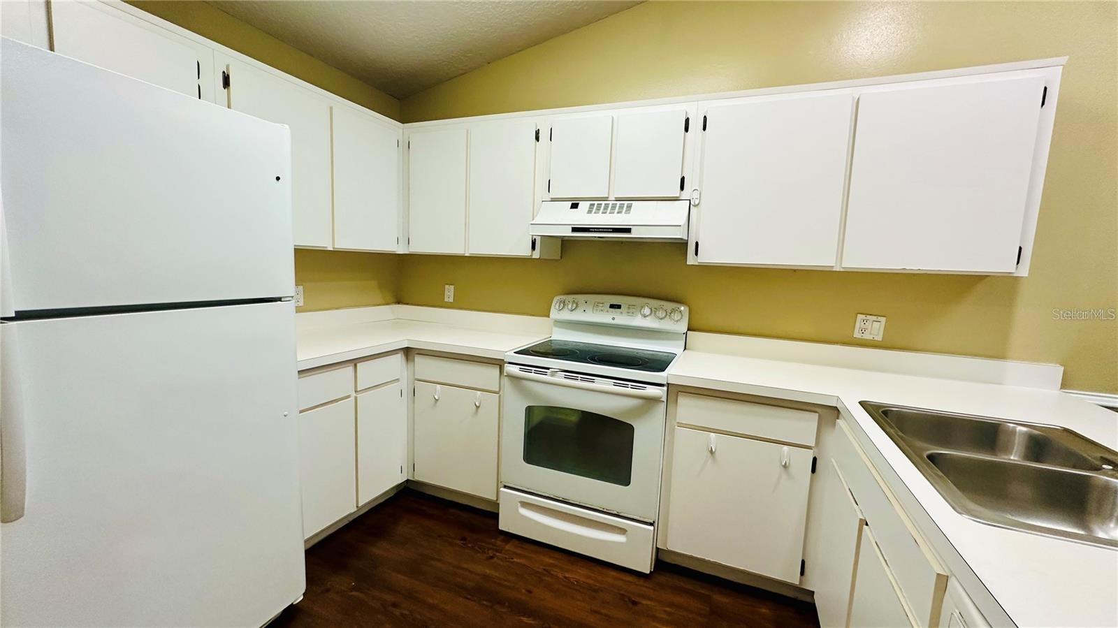 Image 3 of 15 For 11755 Cuxham Drive