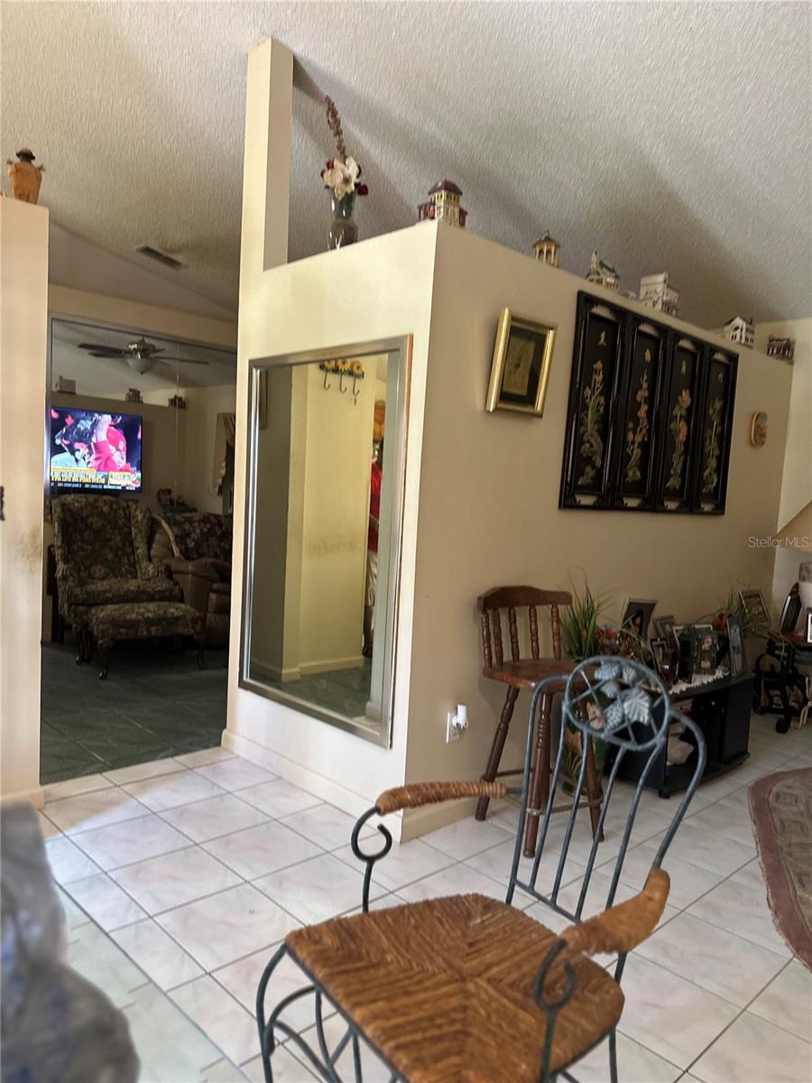 Image 9 of 17 For 604 Regency Way