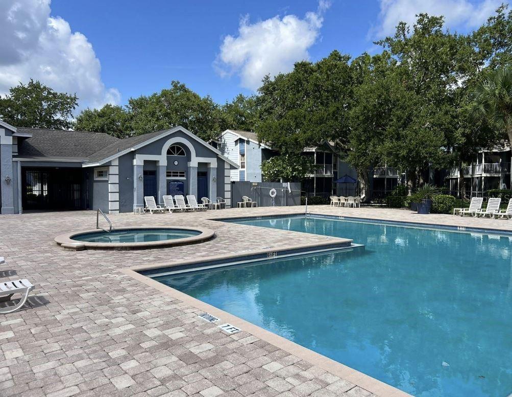 Image 19 of 27 For 3827 Bay Club Cir  204