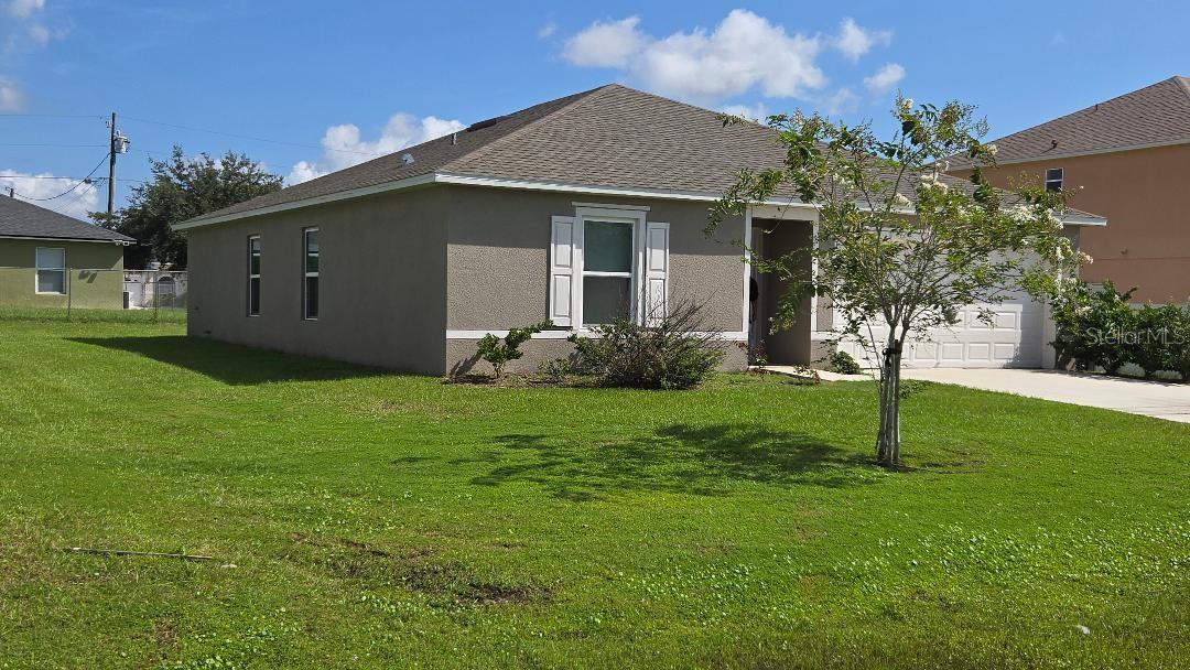 Image 2 of 15 For 519 Hummingbird Court
