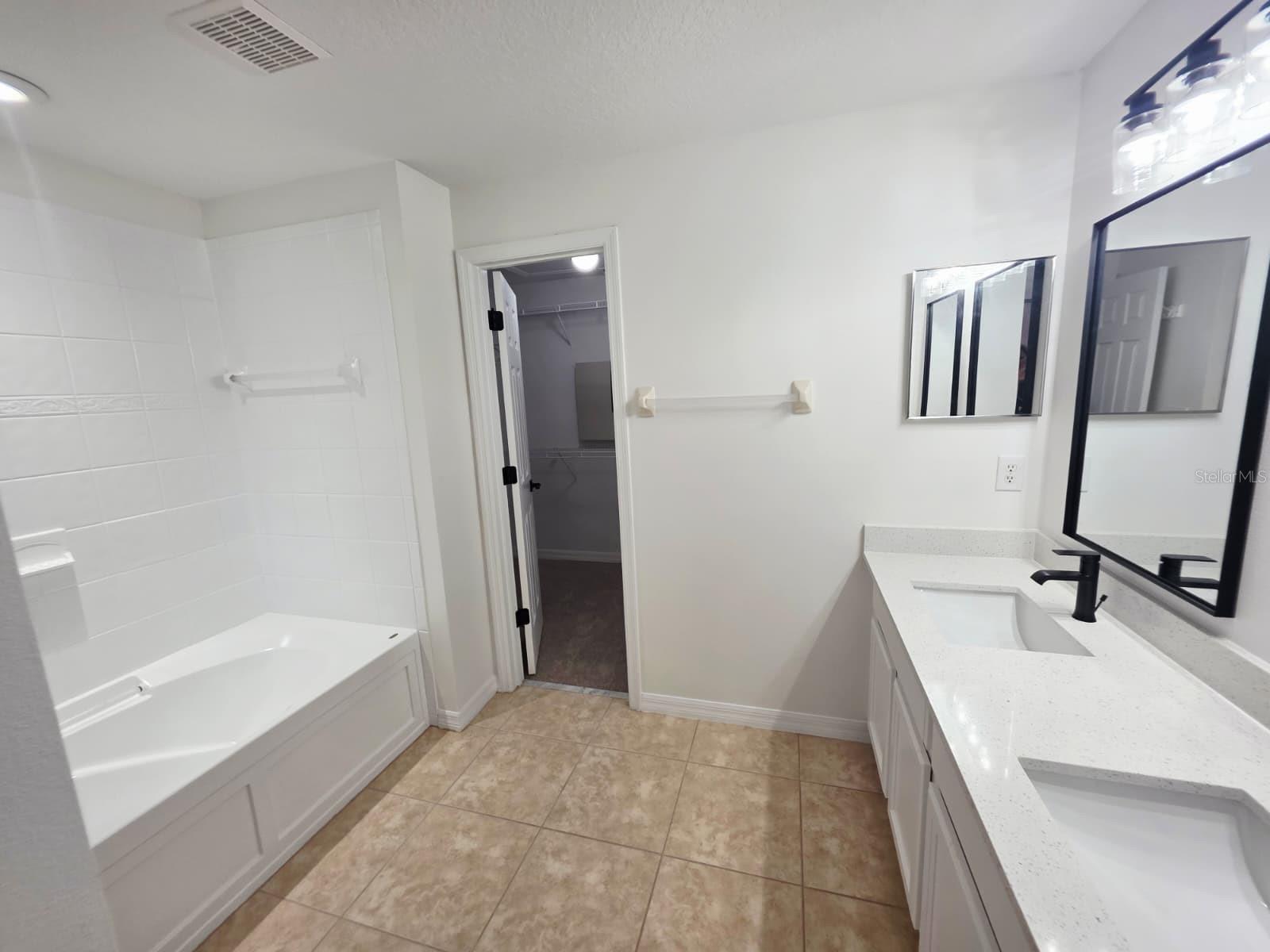 Image 16 of 29 For 9764 Tivoli Villa Drive