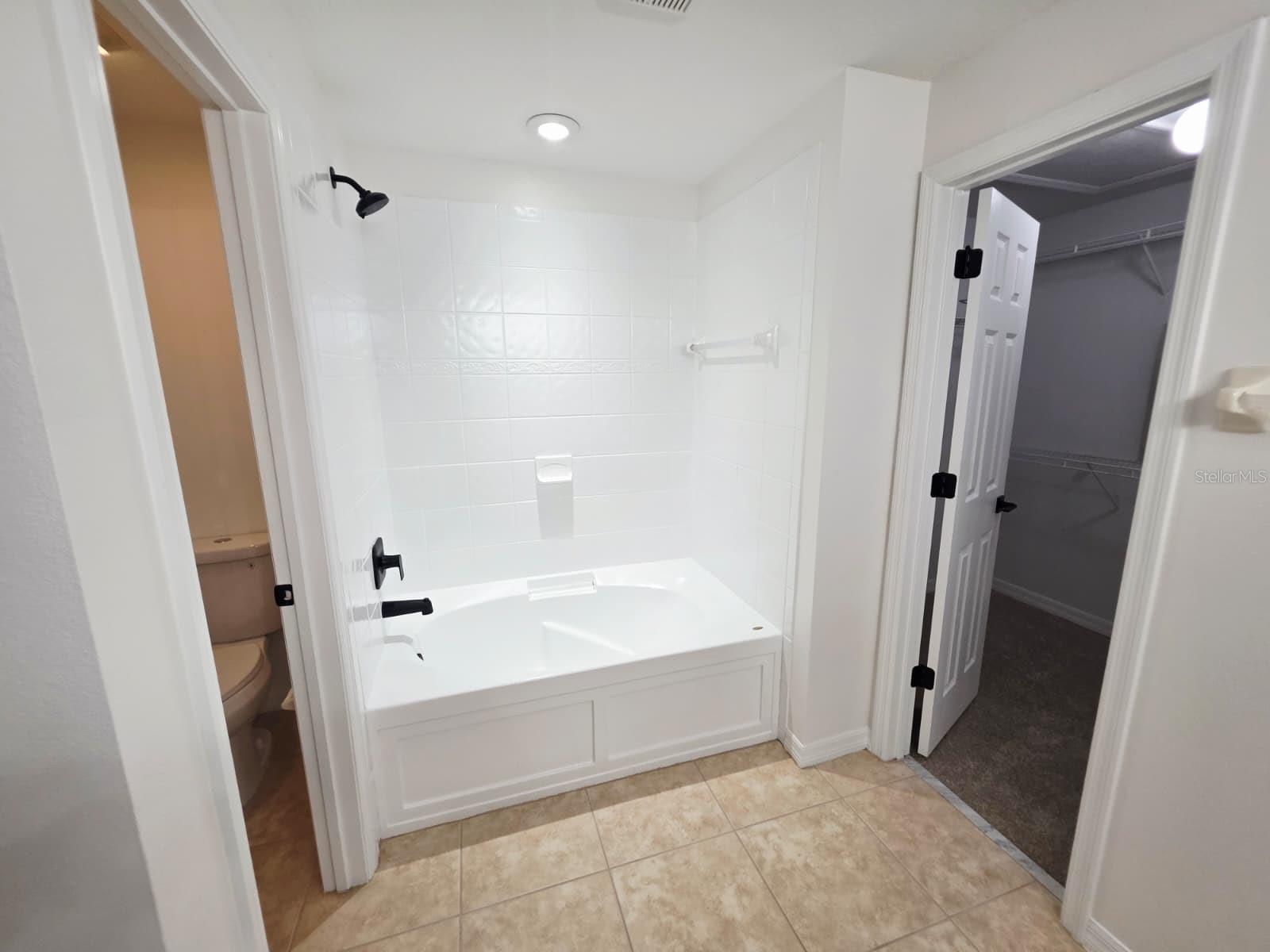Image 20 of 29 For 9764 Tivoli Villa Drive