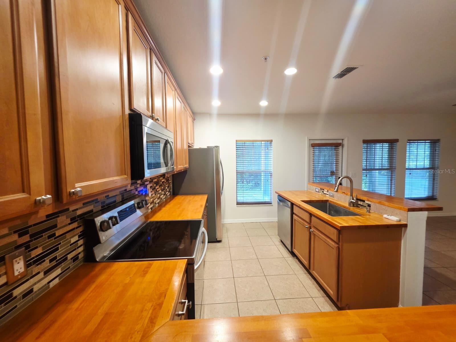 Image 6 of 29 For 9764 Tivoli Villa Drive