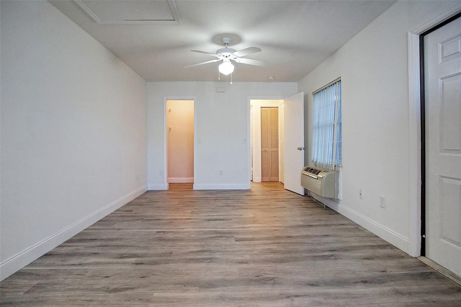Image 3 of 12 For 526 Caribbean Drive