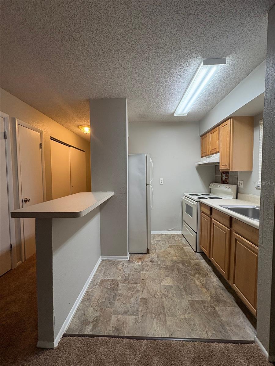 Image 6 of 9 For 141 Springwood Circle F