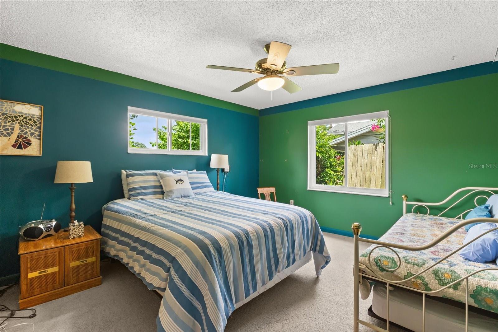 Image 10 of 36 For 627 Riverview Avenue