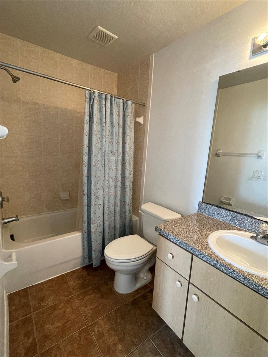 Image 25 of 36 For 1156 Beach Circle