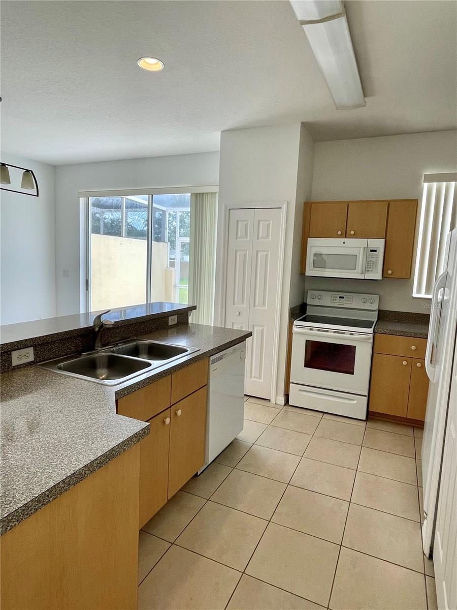 Image 30 of 36 For 1156 Beach Circle