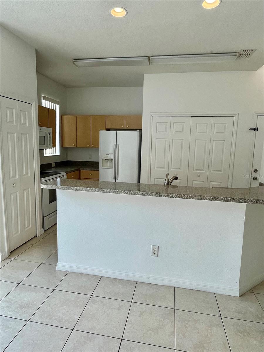 Image 31 of 36 For 1156 Beach Circle