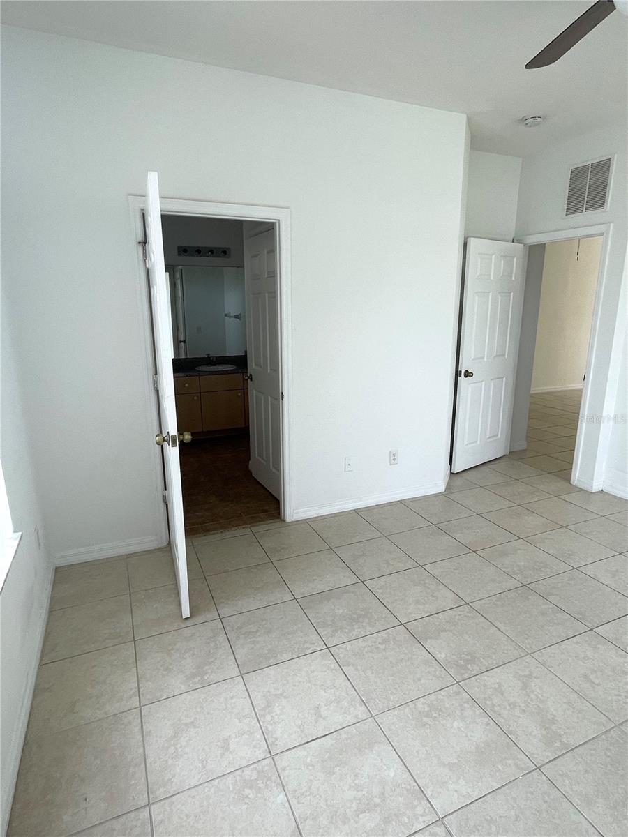 Image 6 of 36 For 1156 Beach Circle