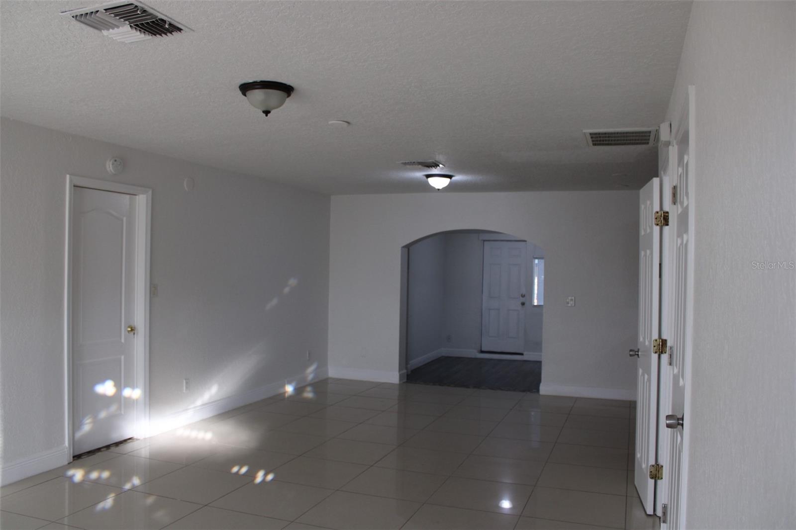 Image 2 of 4 For 116 Hermosillo Drive