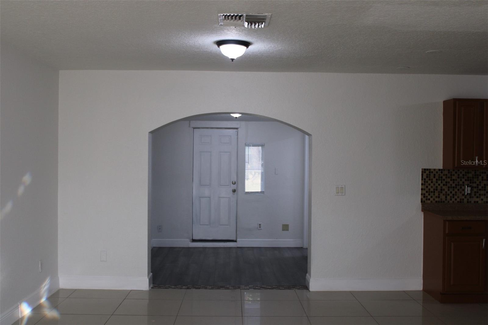 Image 3 of 4 For 116 Hermosillo Drive