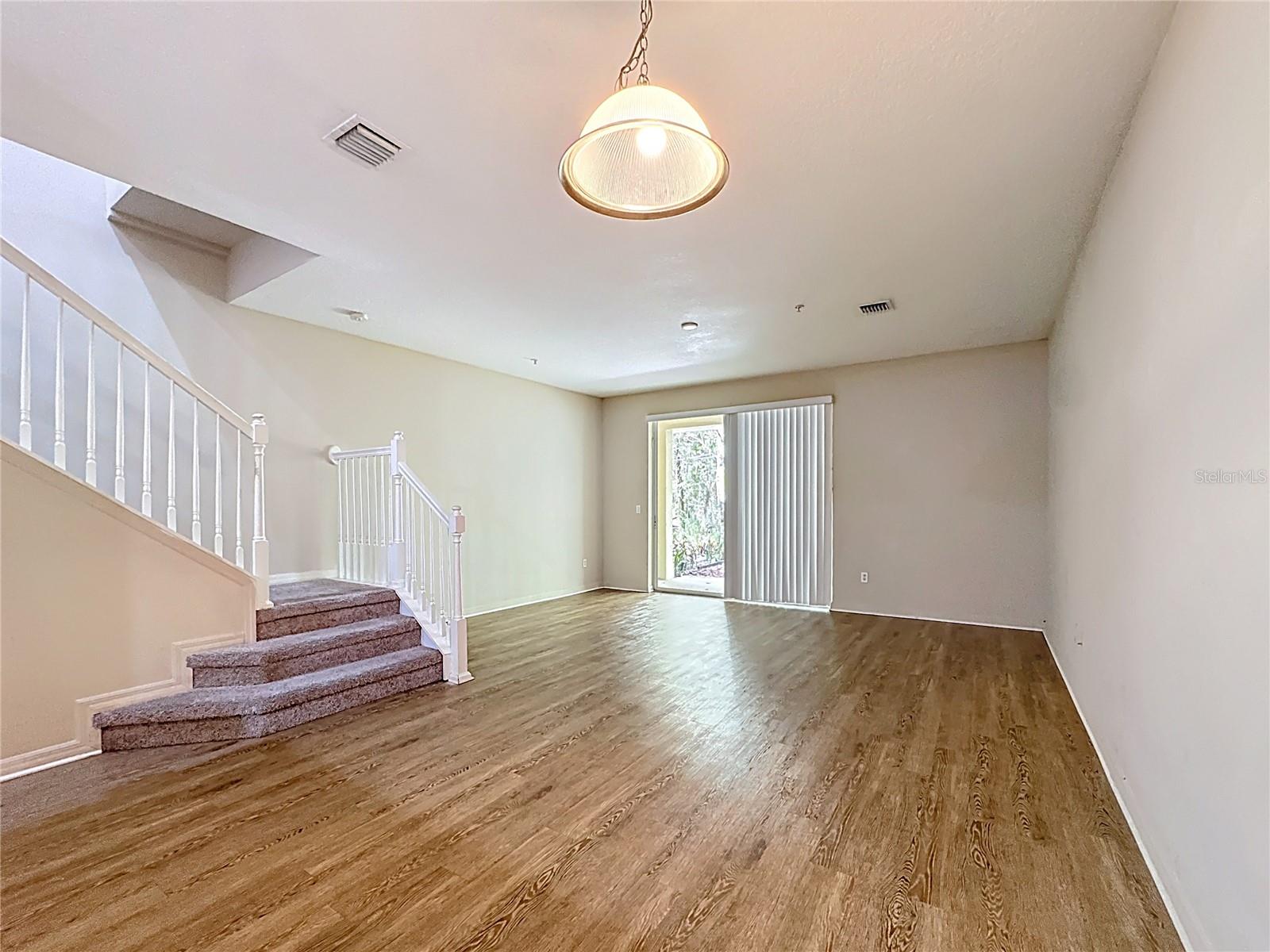 Image 15 of 38 For 10727 Regent Square Drive 1805