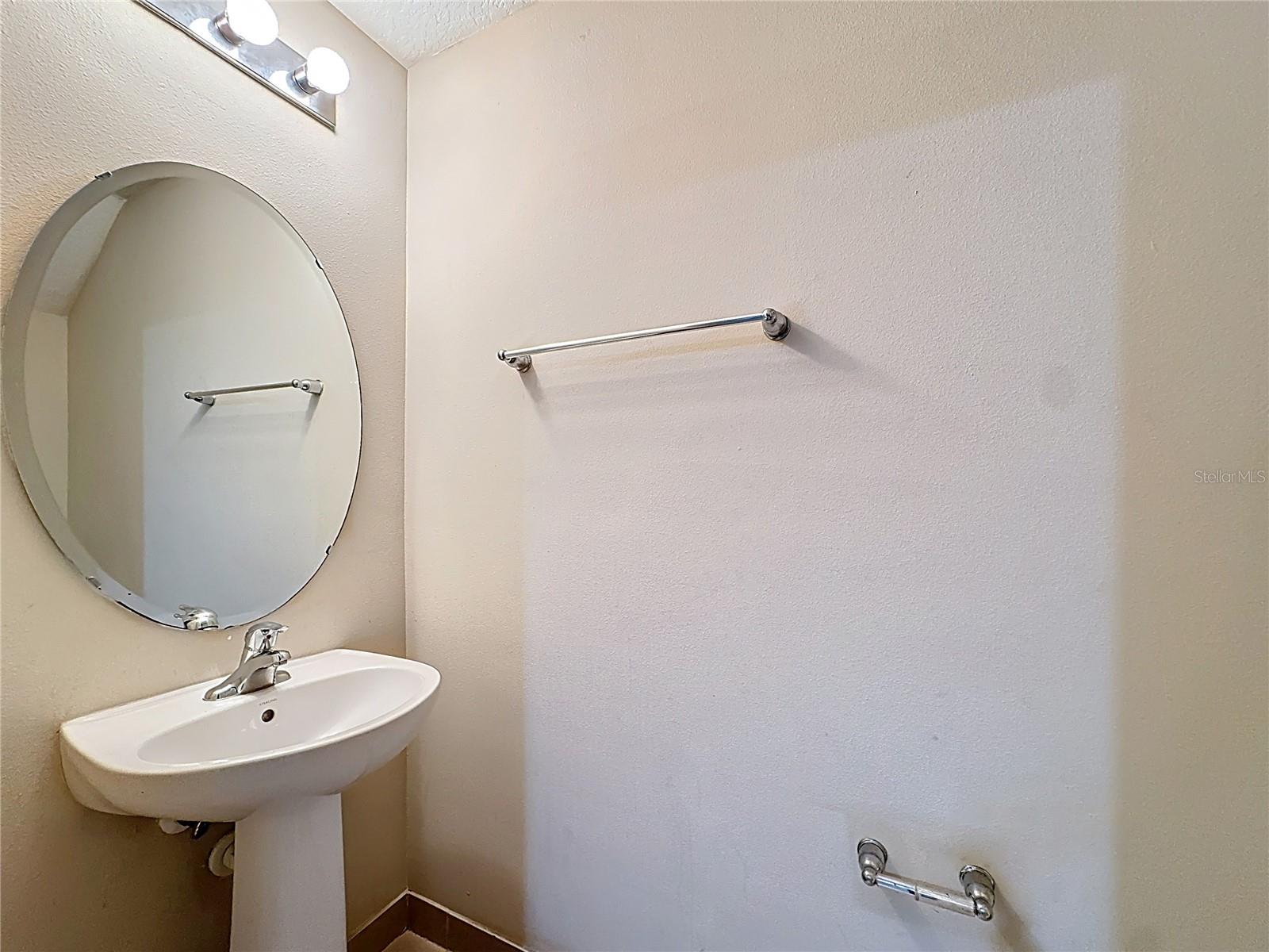 Image 17 of 38 For 10727 Regent Square Drive 1805