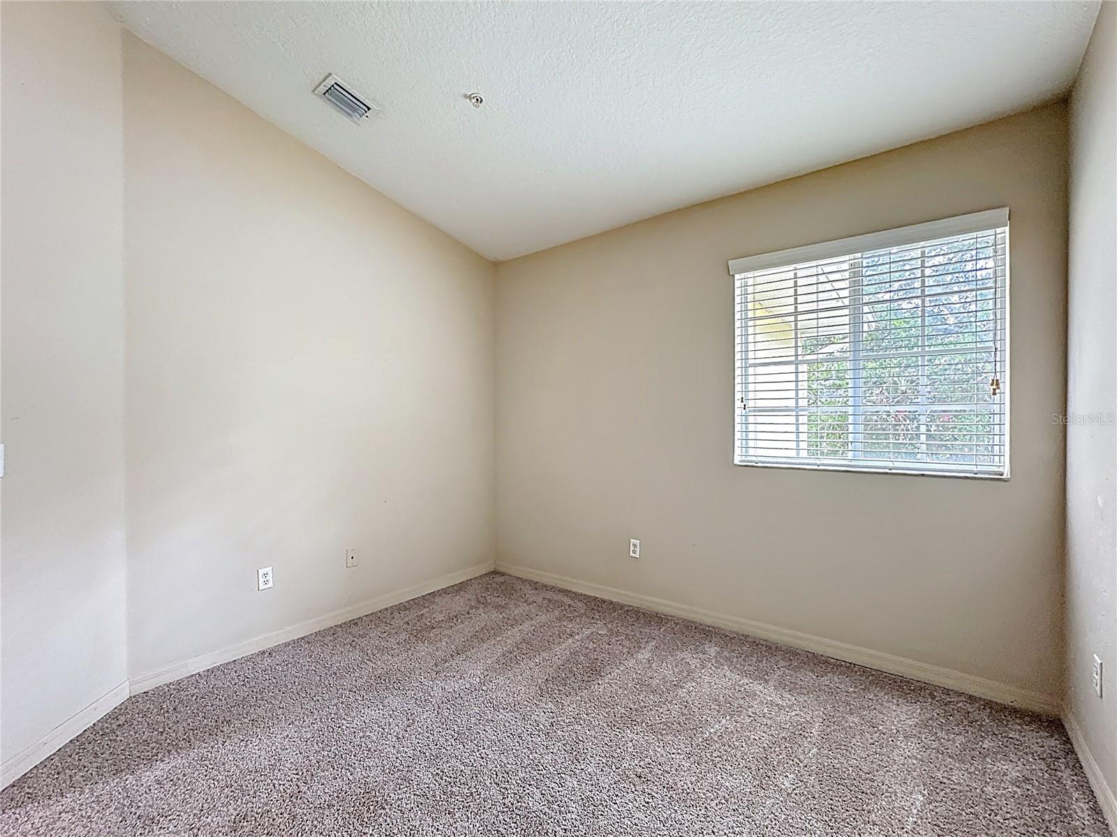 Image 23 of 38 For 10727 Regent Square Drive 1805