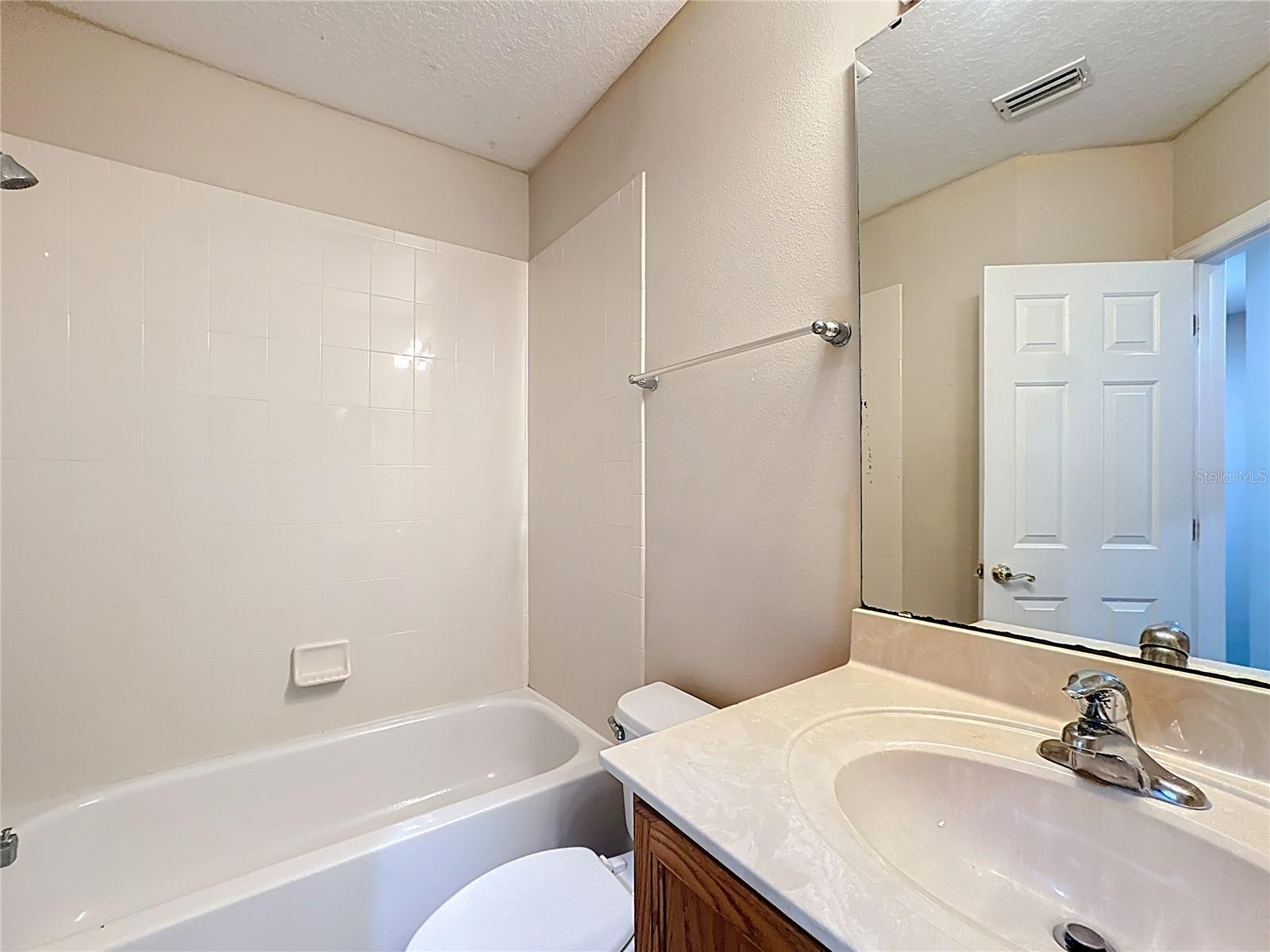 Image 28 of 38 For 10727 Regent Square Drive 1805