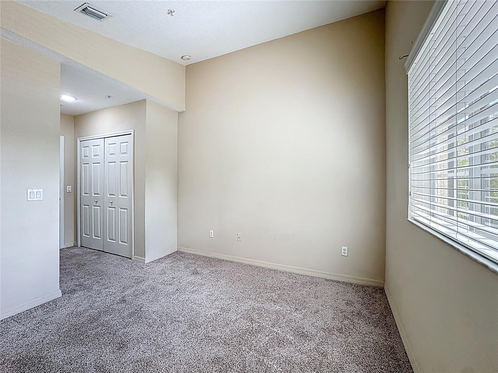 Image 31 of 38 For 10727 Regent Square Drive 1805