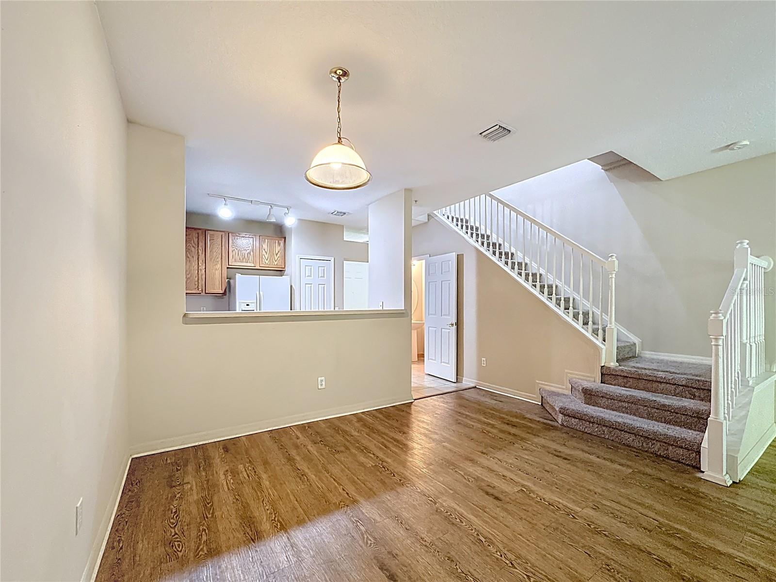 Image 8 of 38 For 10727 Regent Square Drive 1805