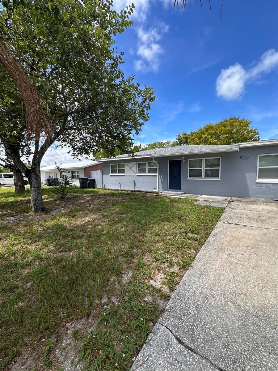 Image 2 of 30 For 930 Alford Street