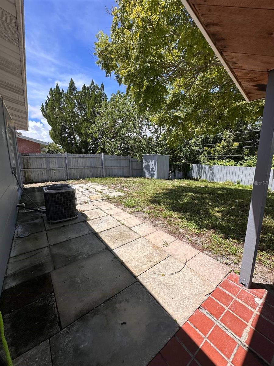 Image 21 of 30 For 930 Alford Street