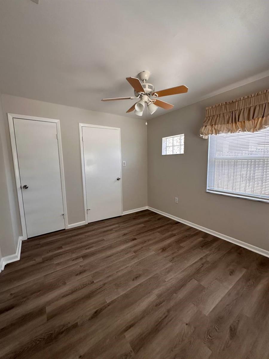 Image 4 of 30 For 930 Alford Street