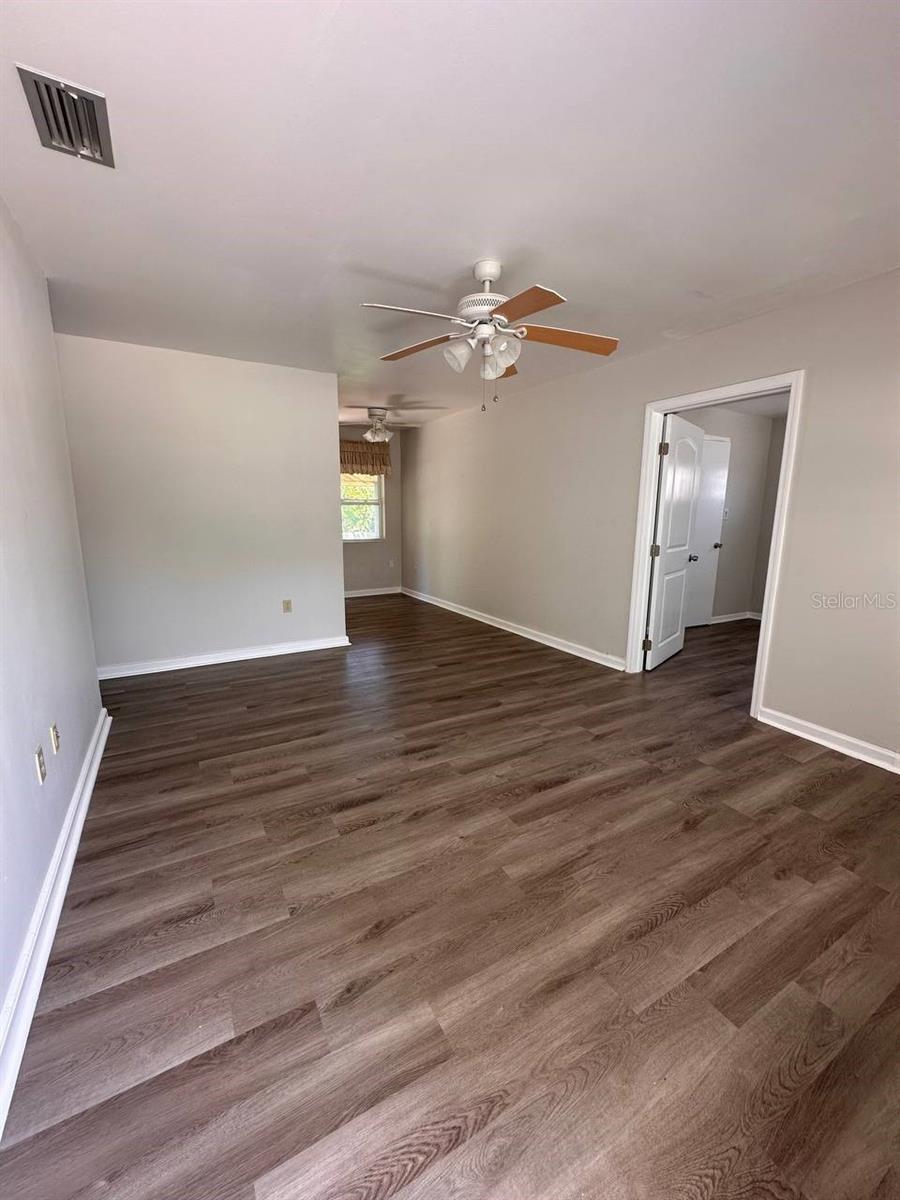 Image 6 of 30 For 930 Alford Street