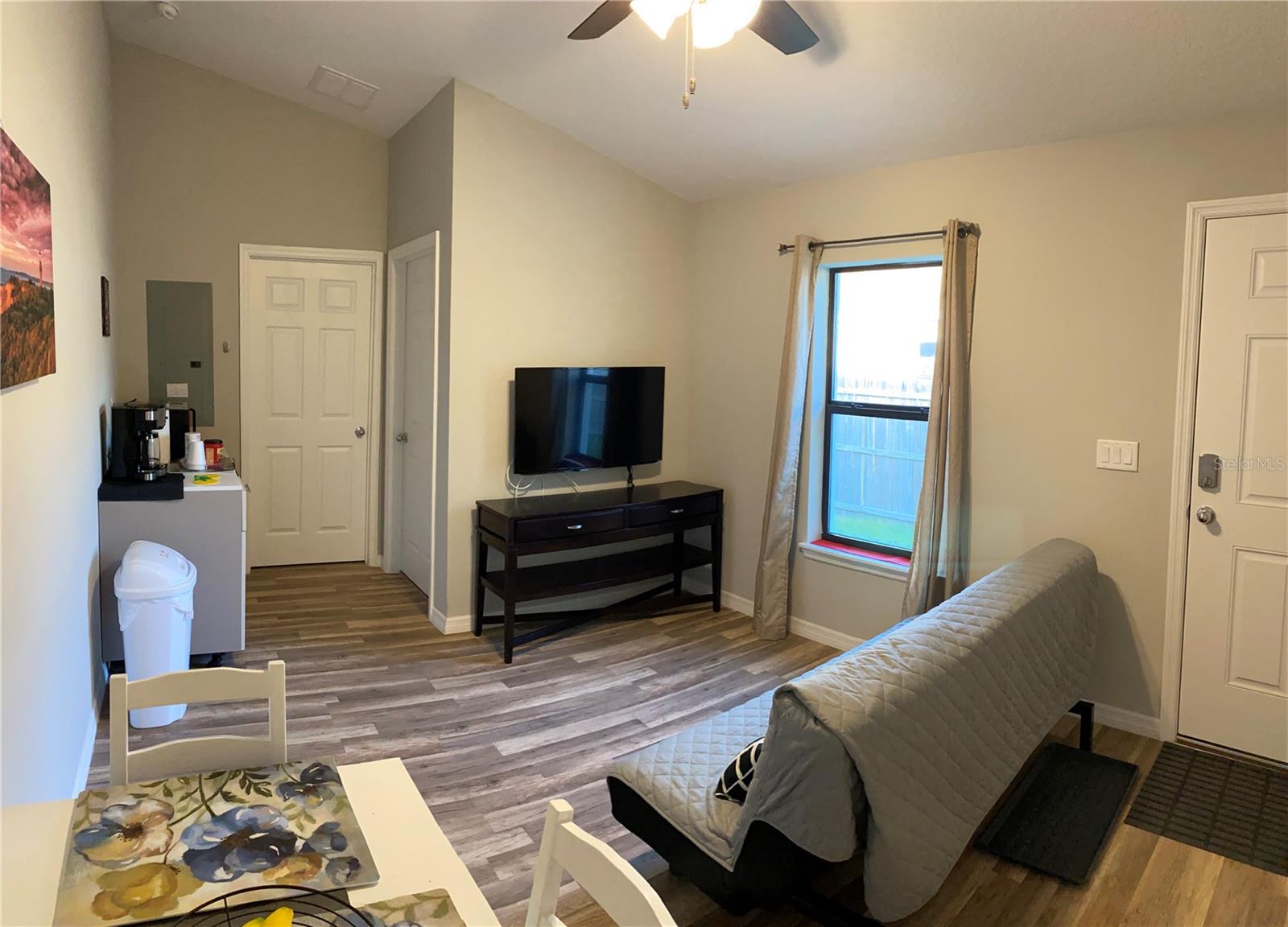 Image 11 of 33 For 2336 Jersey Avenue
