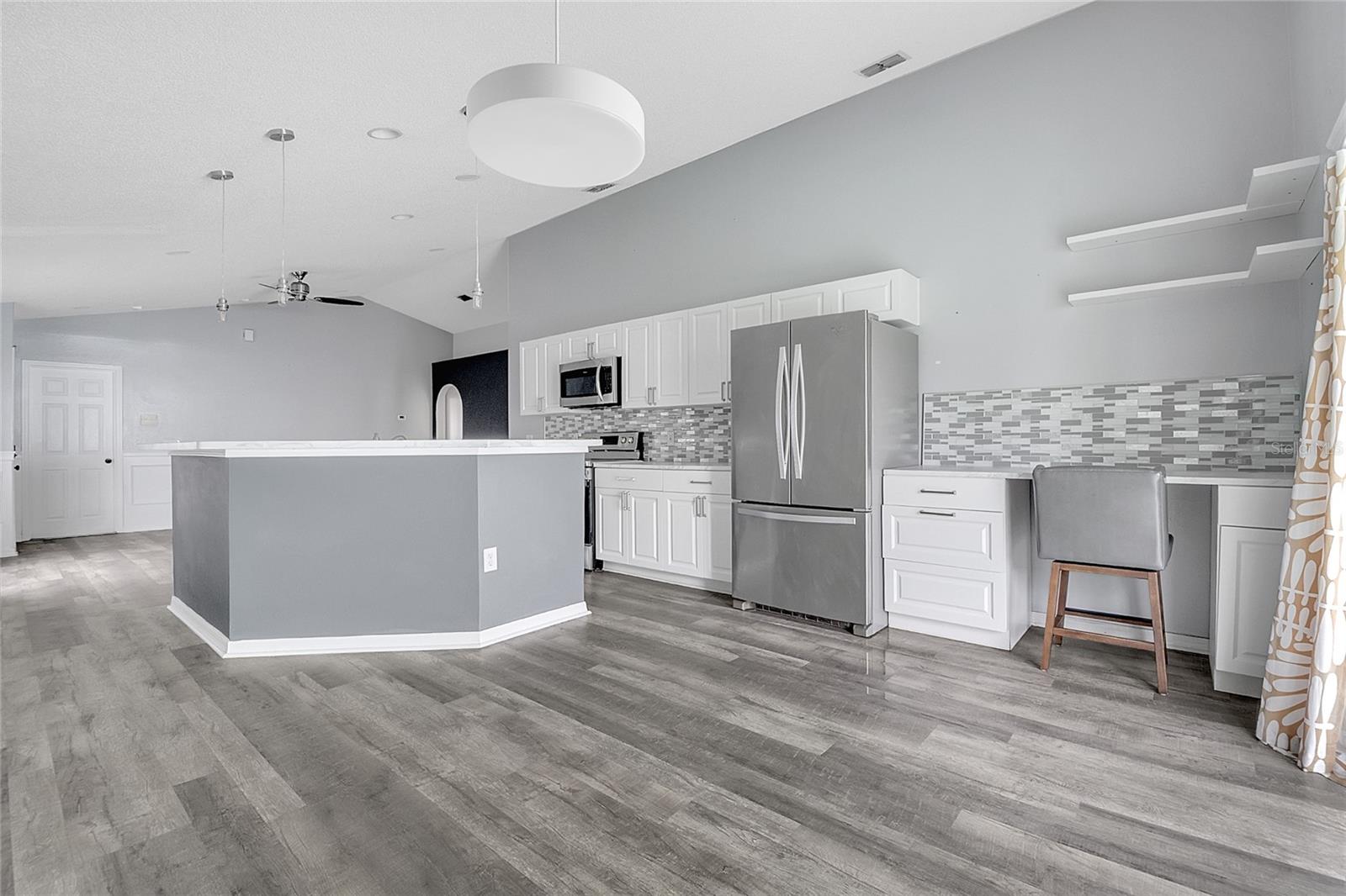 Image 12 of 29 For 7646 Harbor Bend Circle