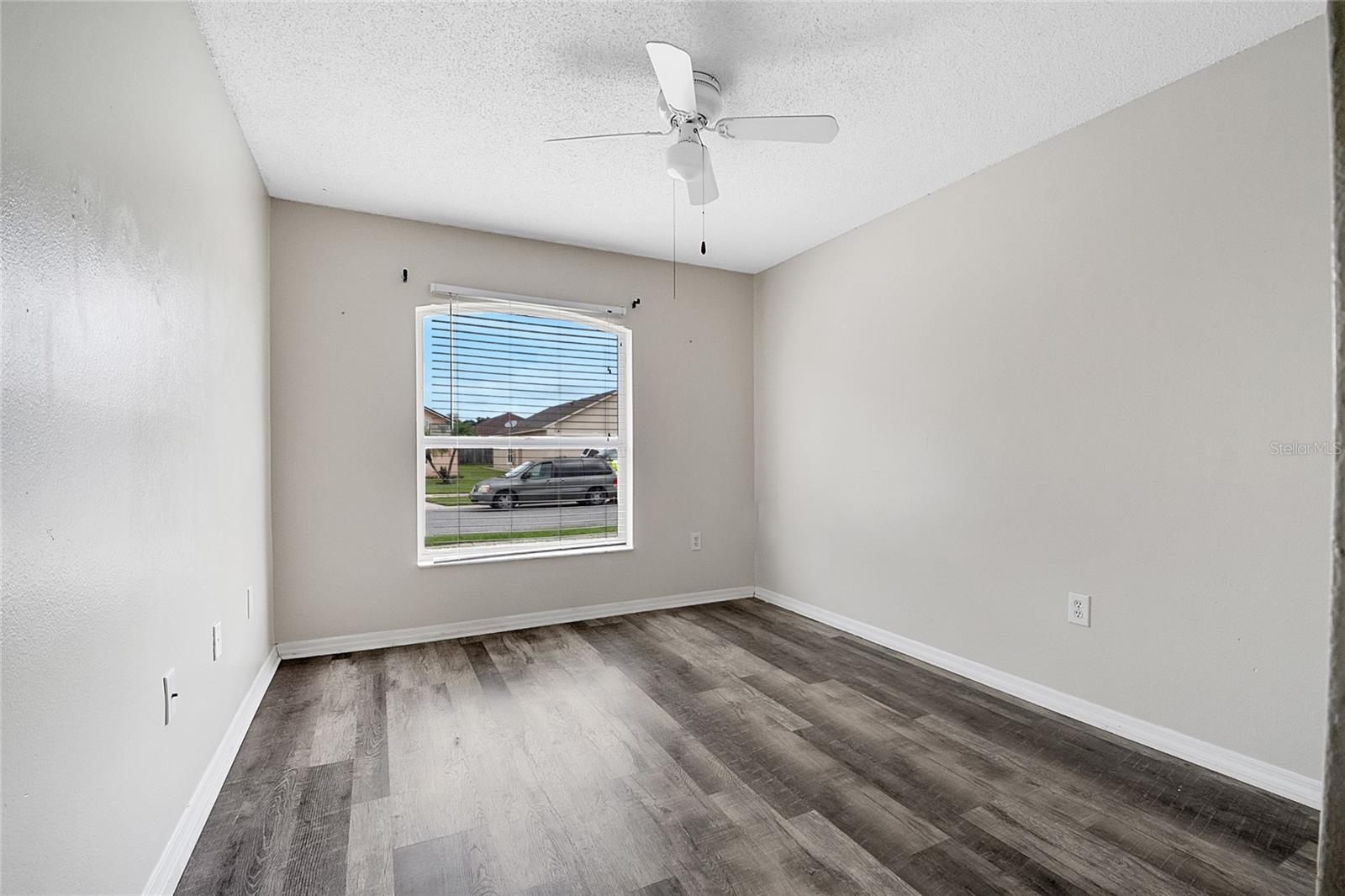 Image 16 of 29 For 7646 Harbor Bend Circle