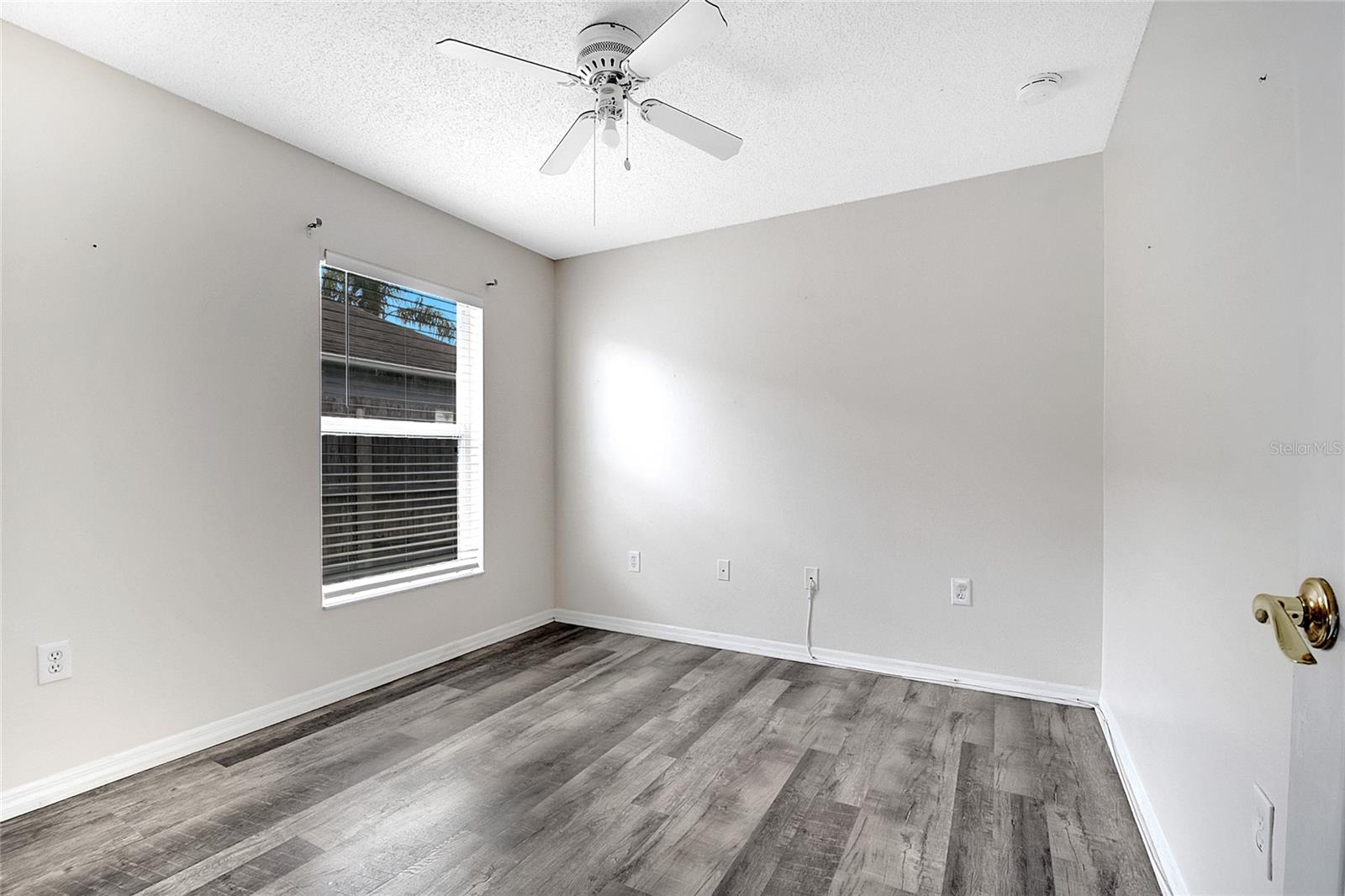 Image 22 of 29 For 7646 Harbor Bend Circle