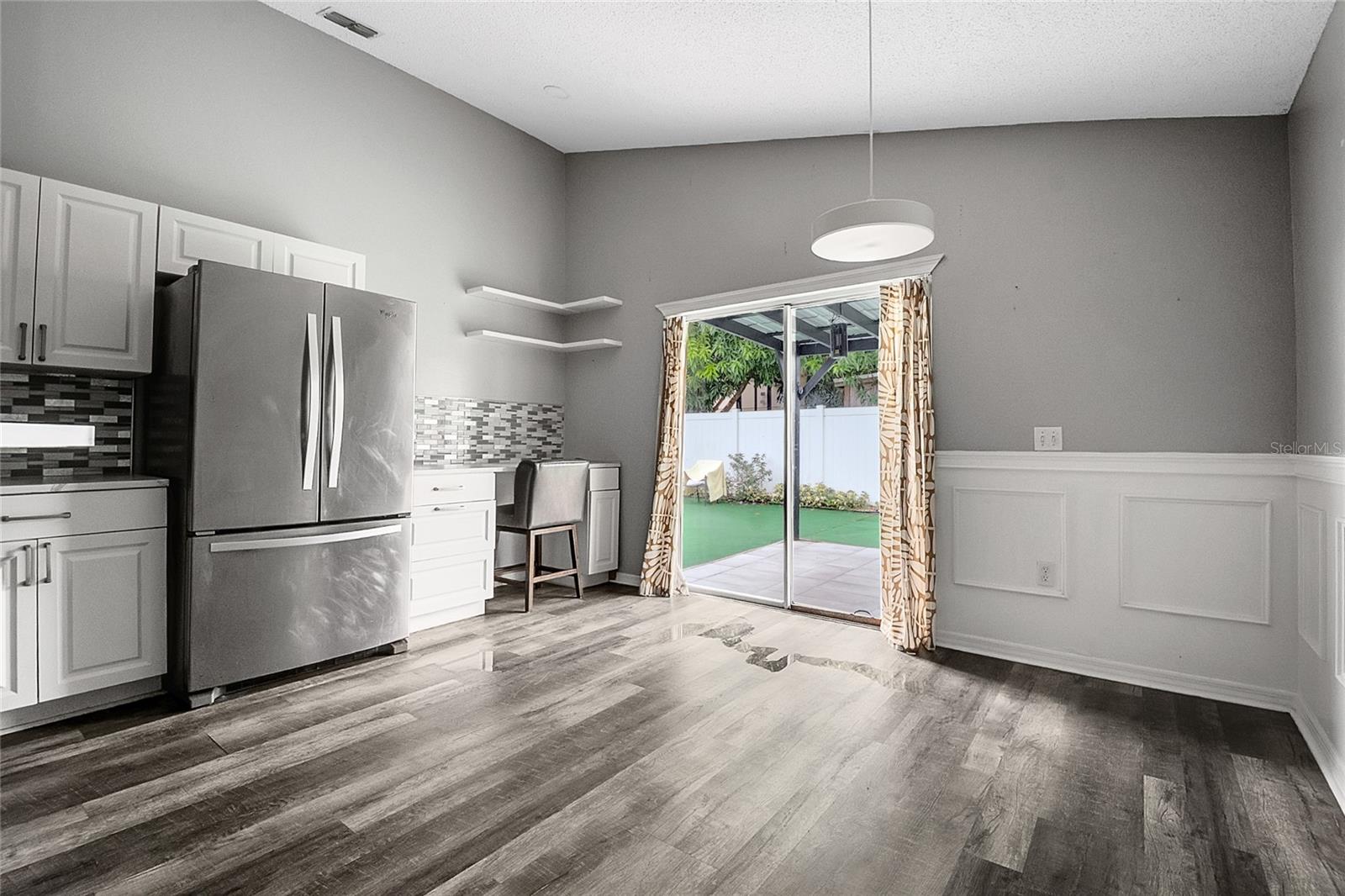 Image 5 of 29 For 7646 Harbor Bend Circle