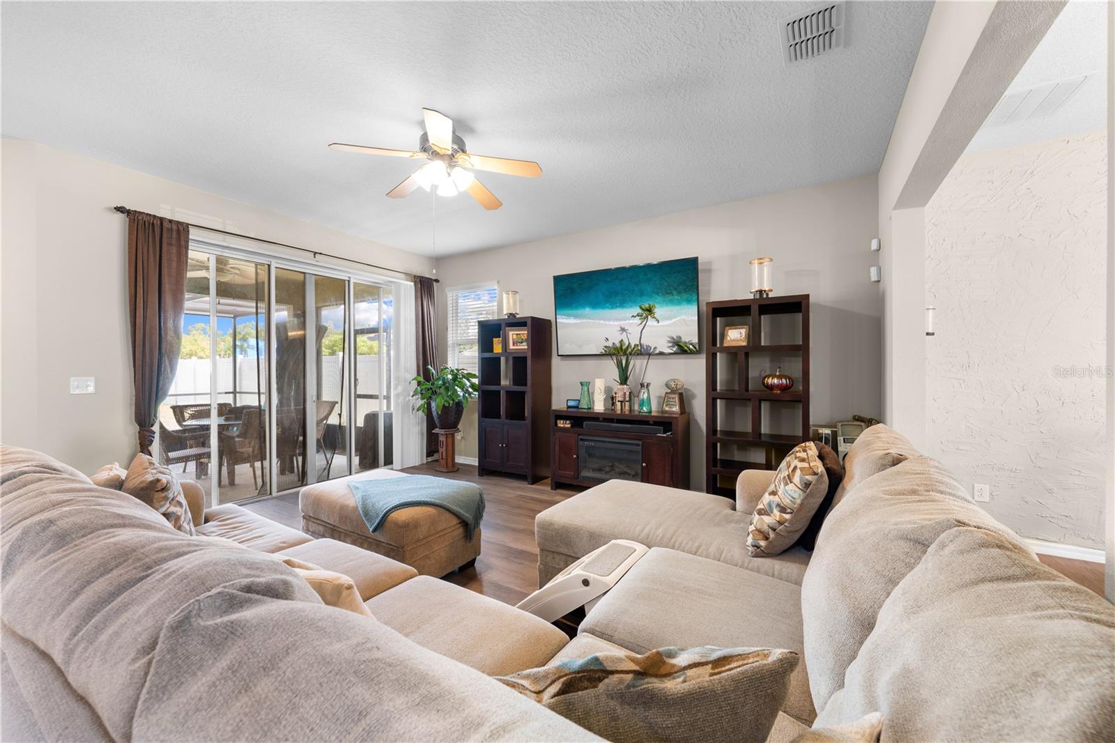 Image 11 of 60 For 3214 Olivia Breeze Drive