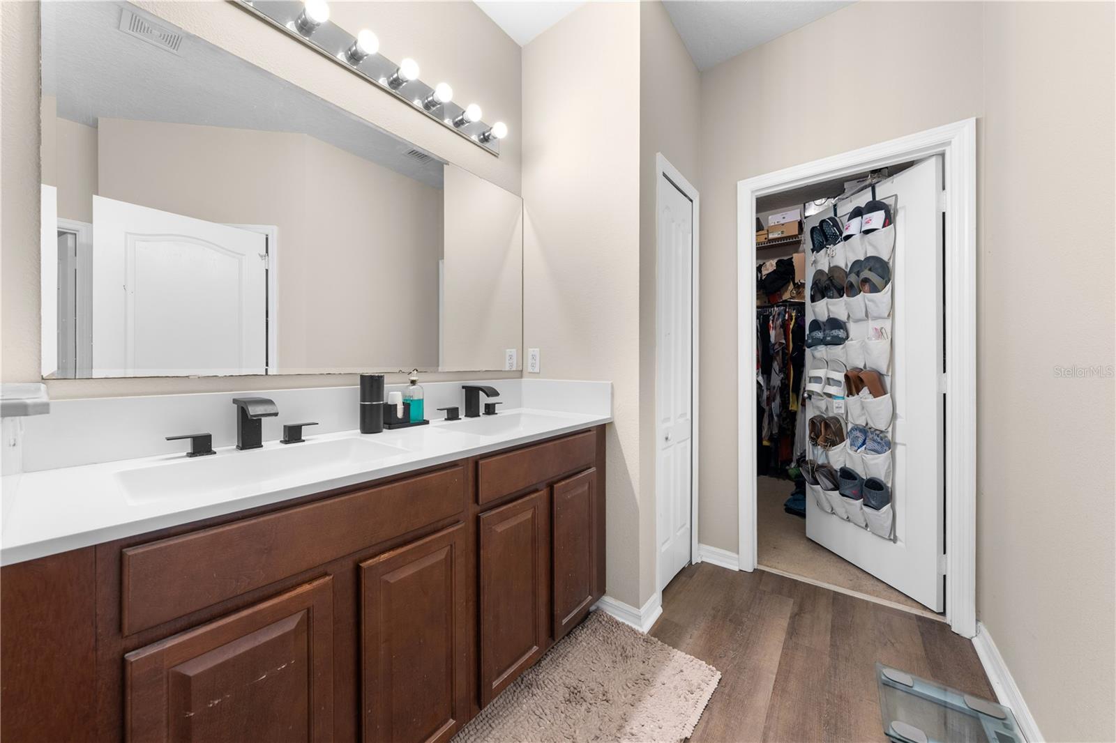 Image 34 of 60 For 3214 Olivia Breeze Drive