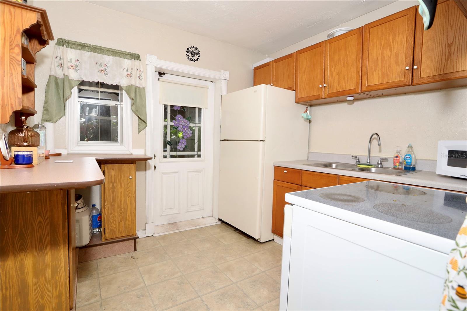 Image 10 of 22 For 641 Harding Street