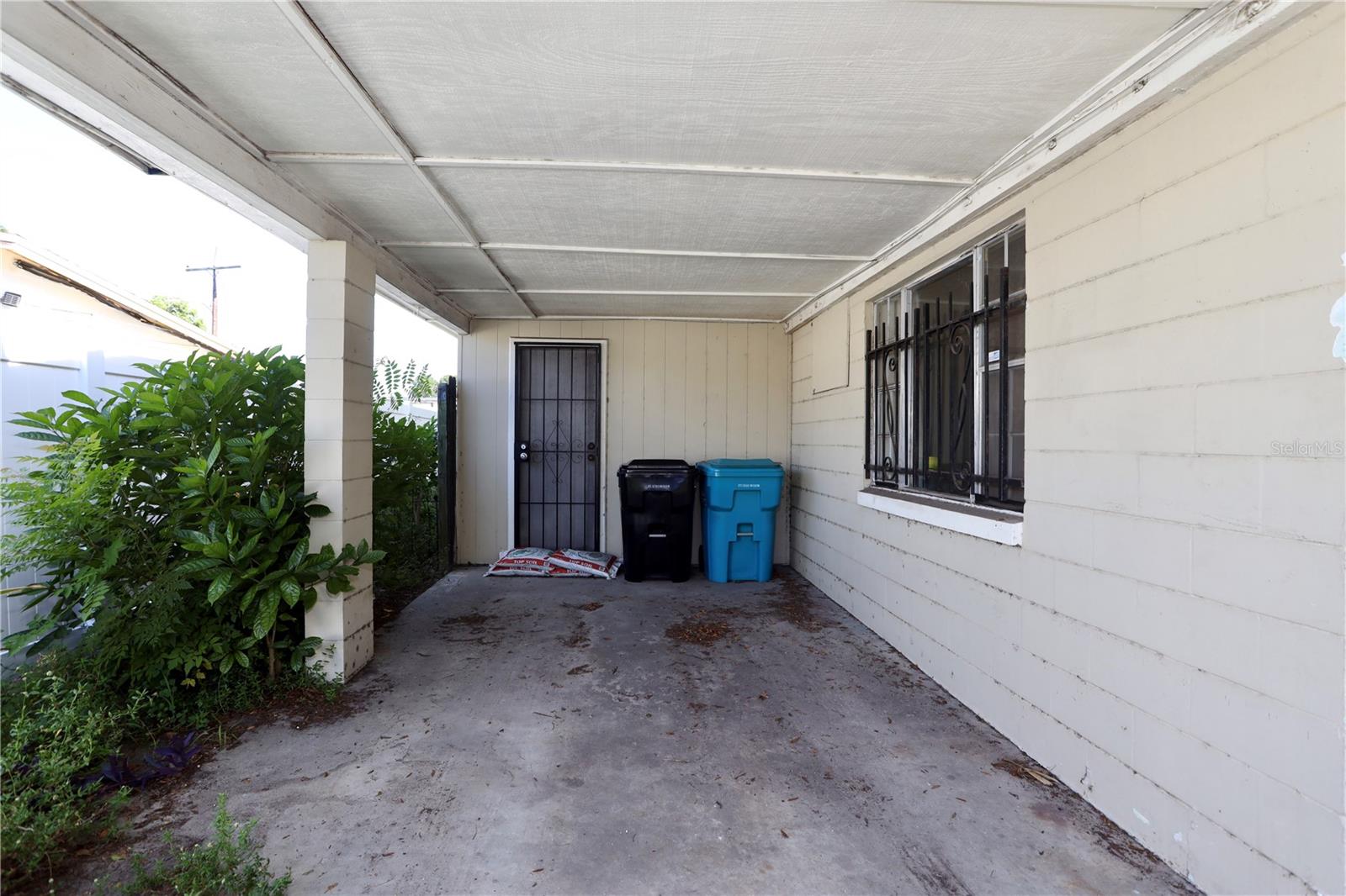 Image 19 of 22 For 641 Harding Street
