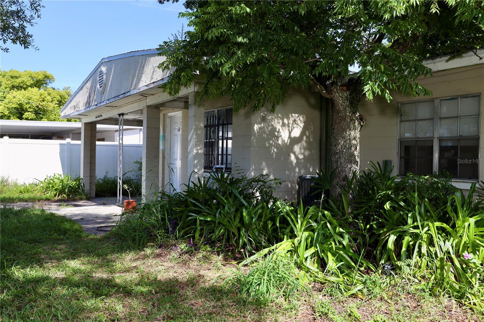 Image 21 of 22 For 641 Harding Street