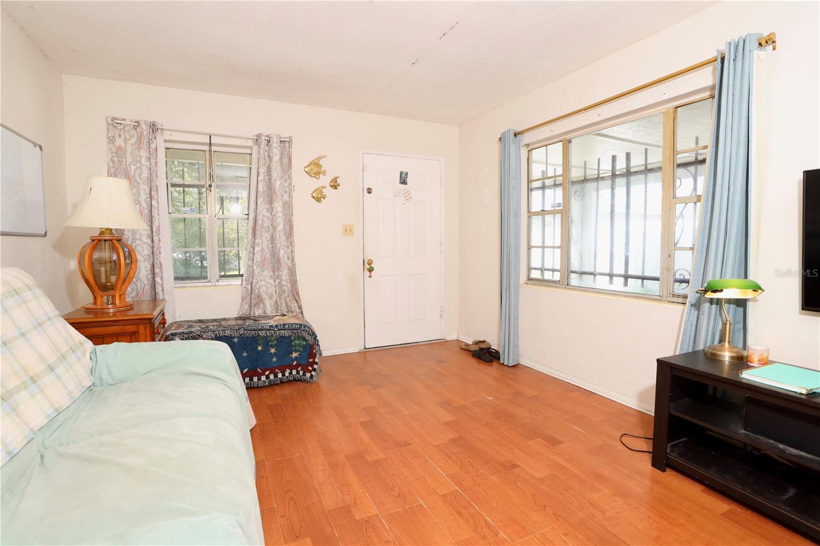 Image 7 of 22 For 641 Harding Street
