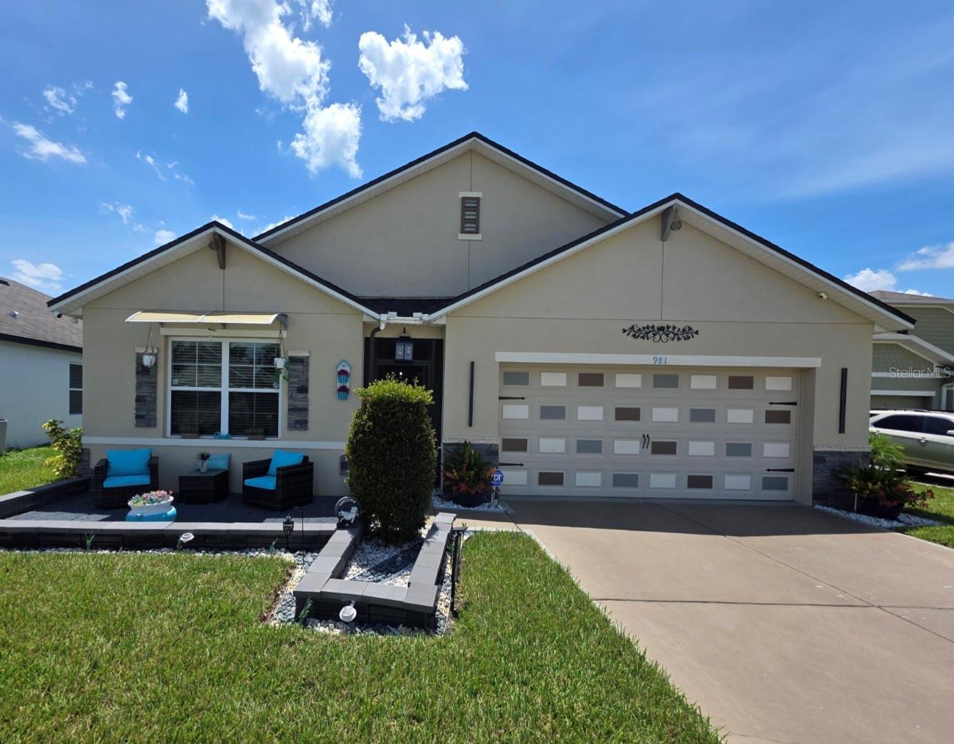 Image 2 of 11 For 981 Chanler Drive