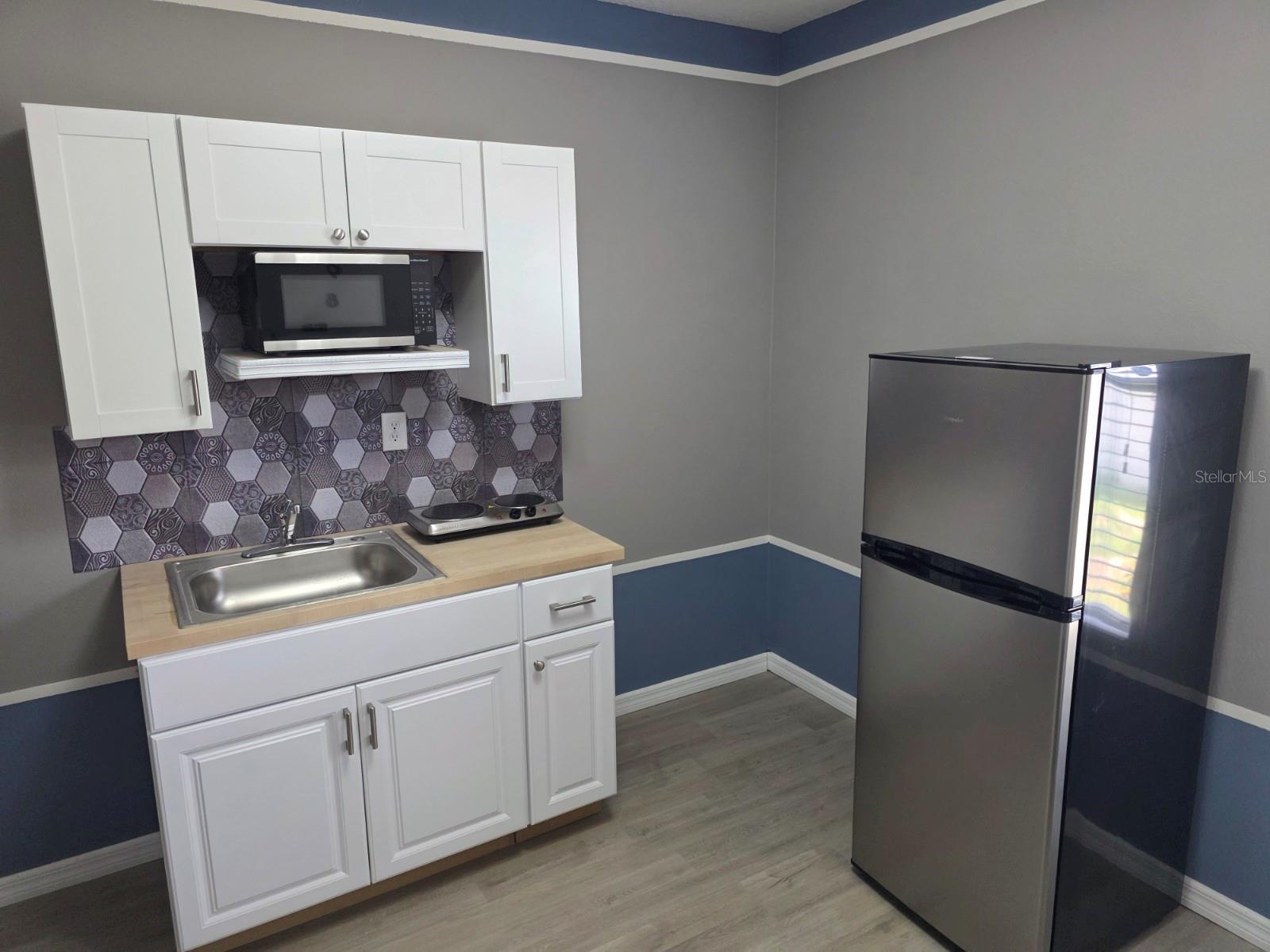 Image 7 of 11 For 981 Chanler Drive