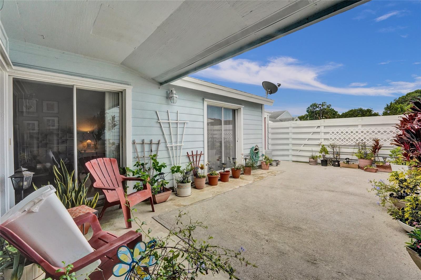 Image 26 of 41 For 13772 147th Circle Lane 3