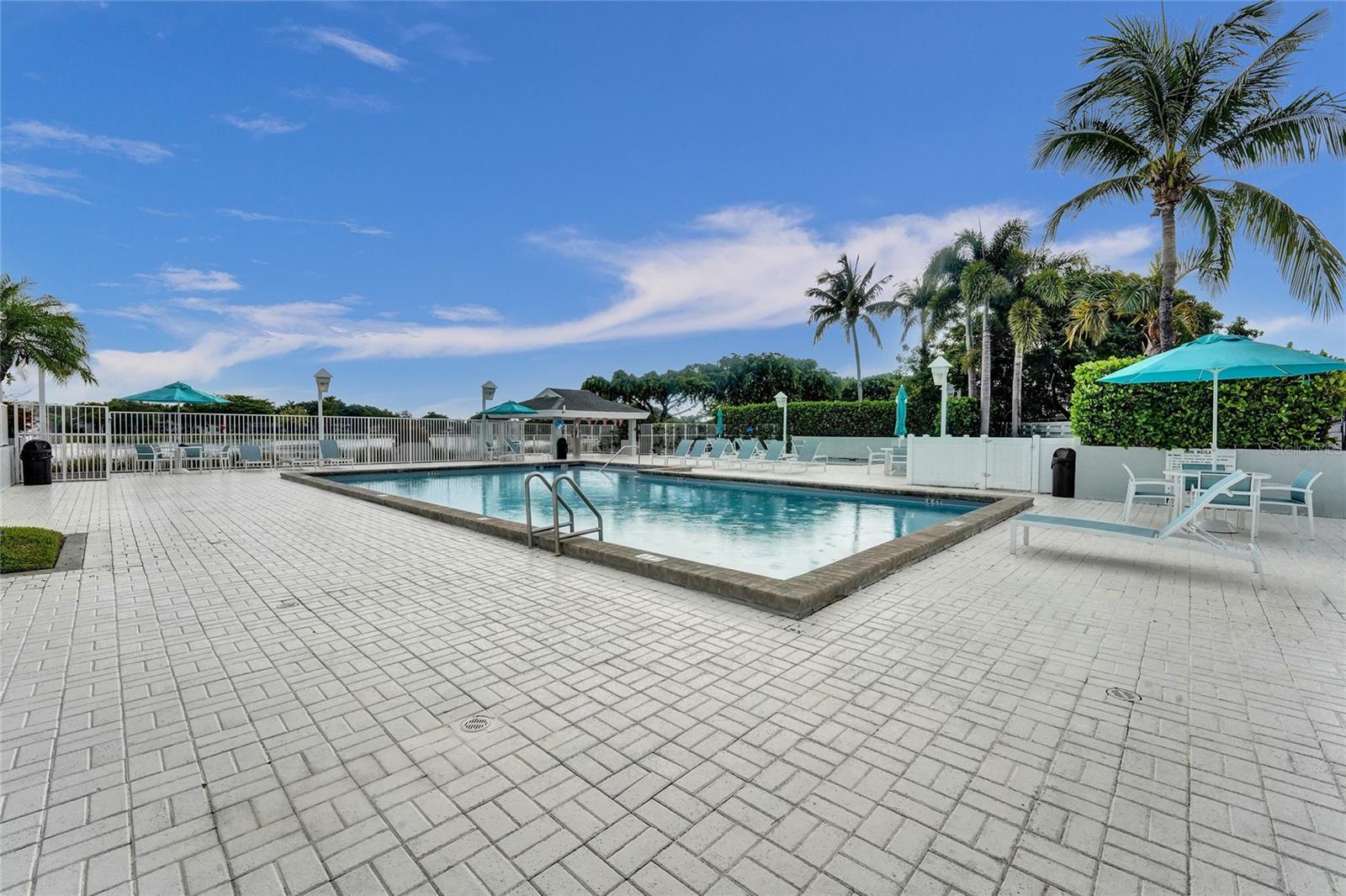Image 33 of 41 For 13772 147th Circle Lane 3