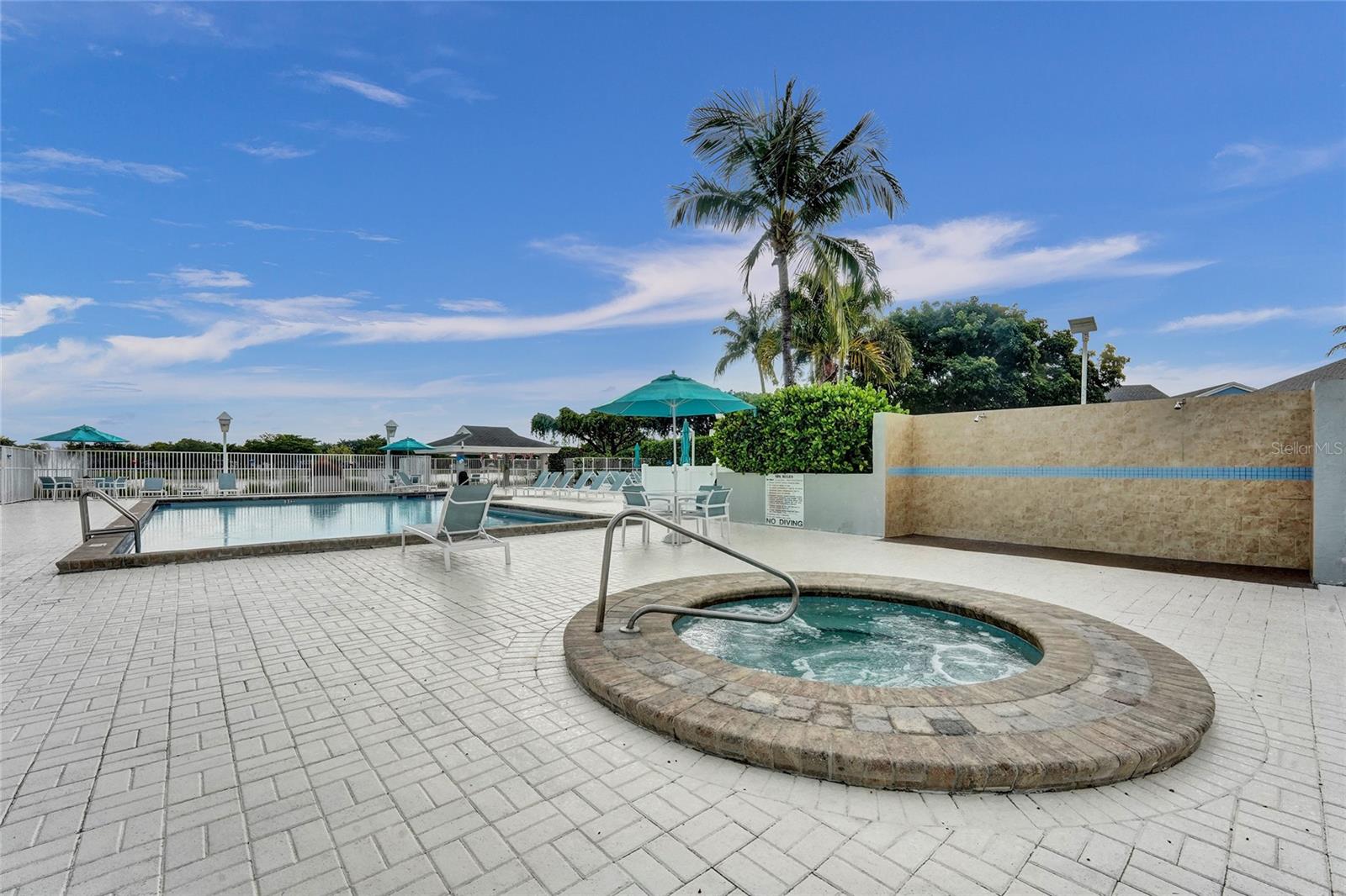 Image 34 of 41 For 13772 147th Circle Lane 3