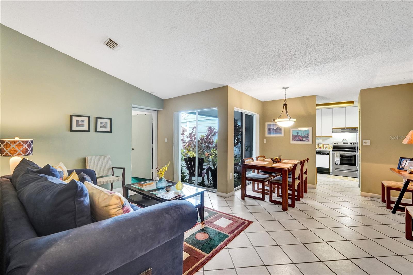 Image 7 of 41 For 13772 147th Circle Lane 3