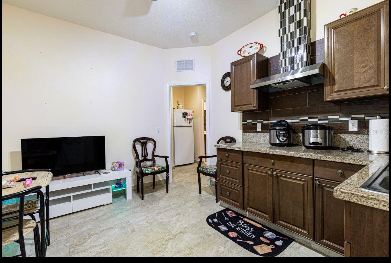 Image 6 of 8 For 3044 Cameron Drive