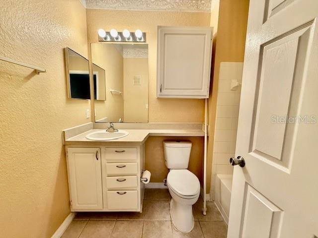 Image 20 of 29 For 8830 Dunes Court 12 207
