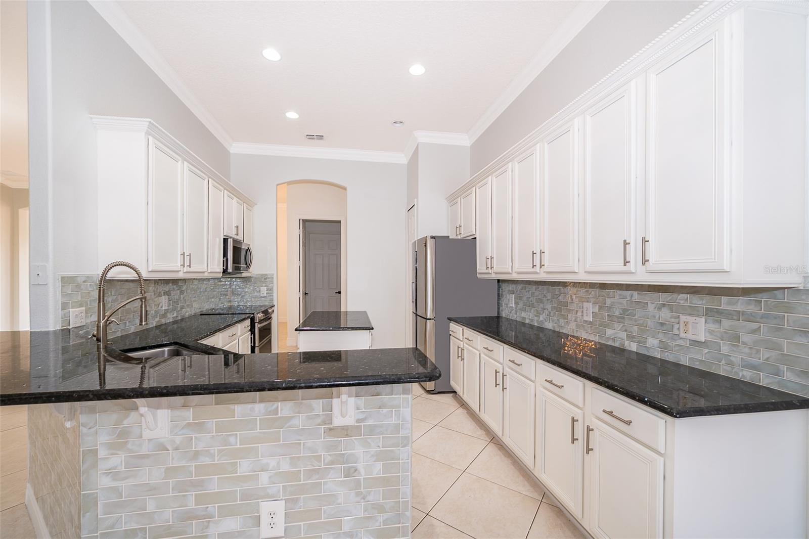 Image 11 of 43 For 3540 Valleyview Drive