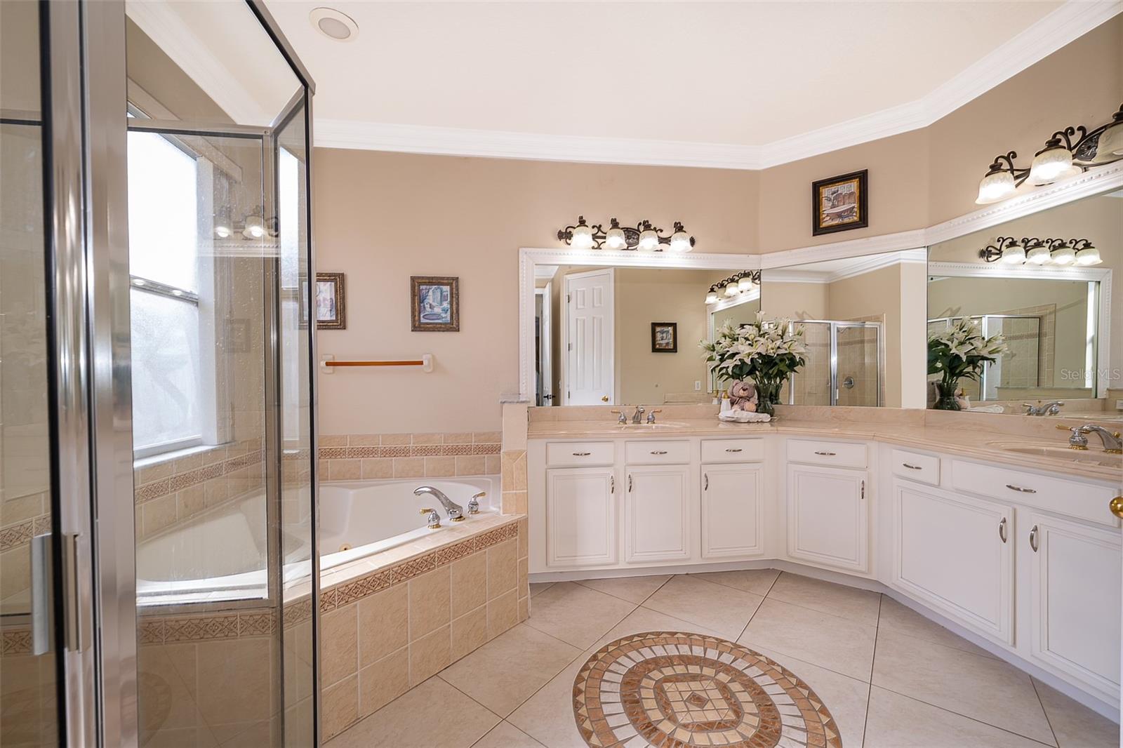 Image 19 of 43 For 3540 Valleyview Drive
