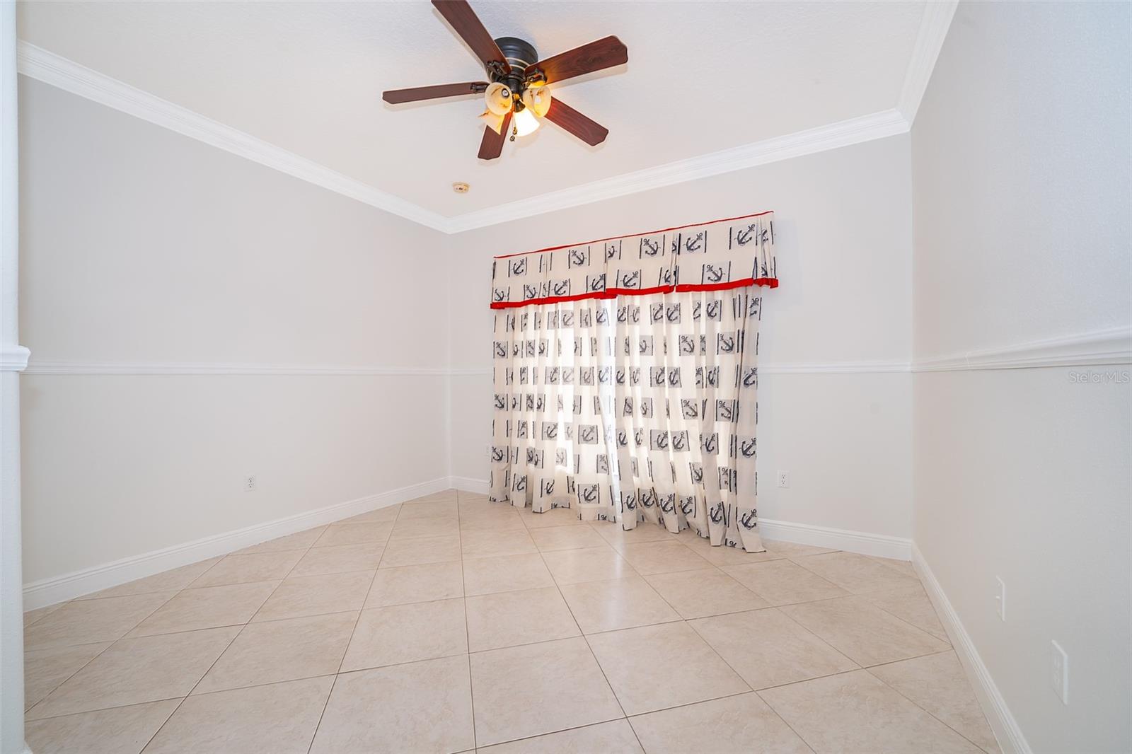 Image 22 of 43 For 3540 Valleyview Drive